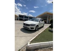DEĞİŞENSİZ 75000 KM DE  TEMİZ AİLE ARACI