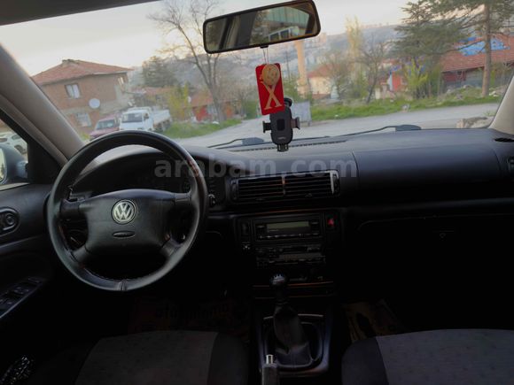 EMSALSİZ TEMİZLİKTE 1998 Volkswagen Passat 1.8