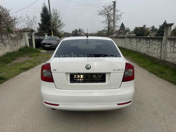 Galeriden Skoda Octavia 1.6 TDI Ambiente 2012 Model Düzce