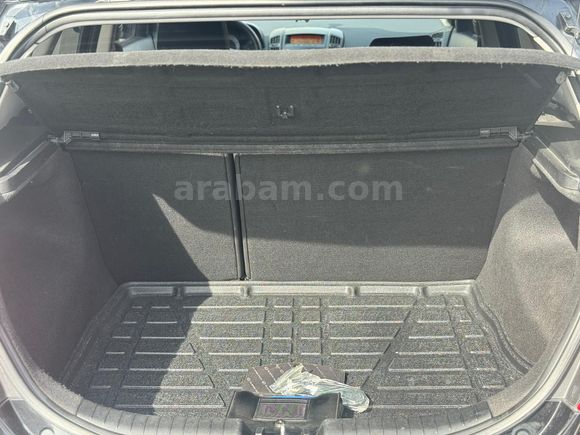 Sahibinden Kia Ceed 1.6 CRDi Cool 2009 Model Ankara 180.000 km Siyah