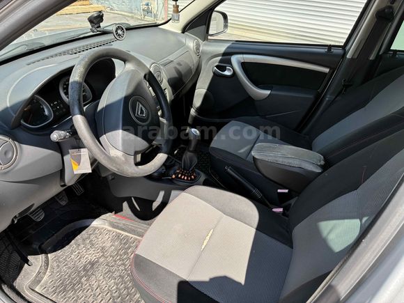 Sahibinden Dacia Duster 1.5 dCi Laureate 2013 Model 