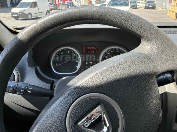 Sahibinden Dacia Duster 1.5 dCi Laureate 2013 Model 
