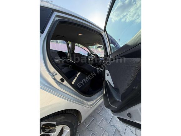 2013 ACCENT BLUE MODE PLUS 240 km DEĞİŞENSİZ KREDİ KARTI GEÇERLİ