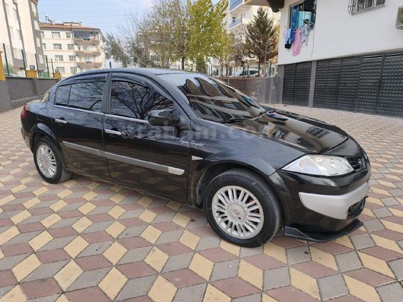 Sahibinden Renault Megane 1.5 dCi Privilege 2006 Model