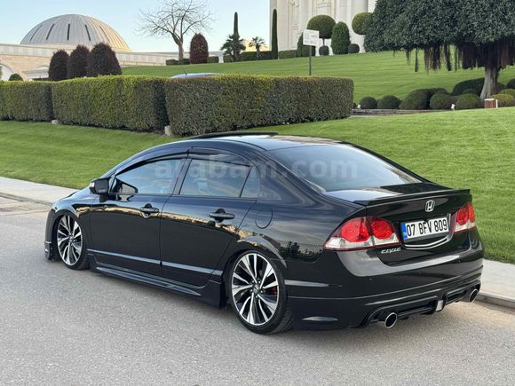 Sahibinden Honda Civic 1.6i VTEC Elegance 2011 Model 