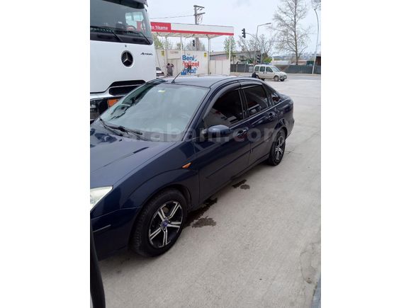 Sahibinden Ford Focus 1.6 Ghia 2004 Model