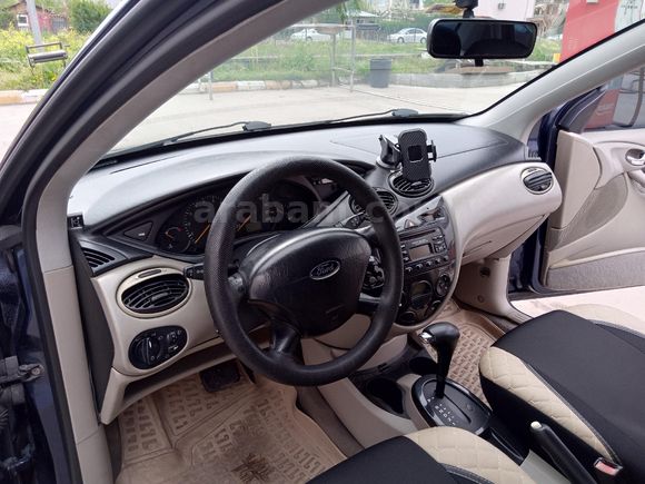 Sahibinden Ford Focus 1.6 Ghia 2004 Model