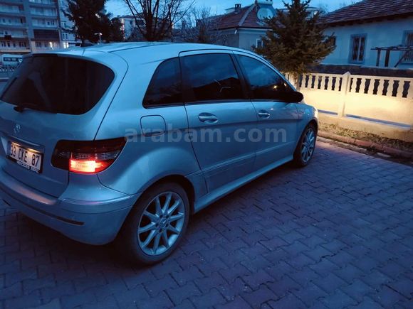 Galeriden Mercedes - Benz B 150 Boyut 2007 Model Konya