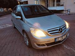 Galeriden Mercedes - Benz B 150 Boyut 2007 Model Konya