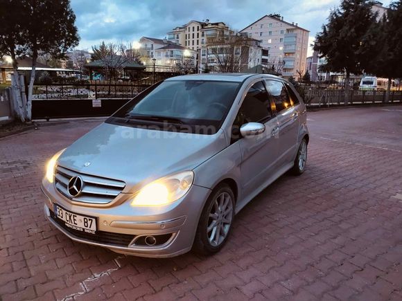Galeriden Mercedes - Benz B 150 Boyut 2007 Model Konya