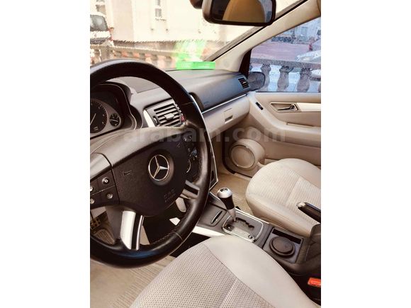 Galeriden Mercedes - Benz B 150 Boyut 2007 Model Konya