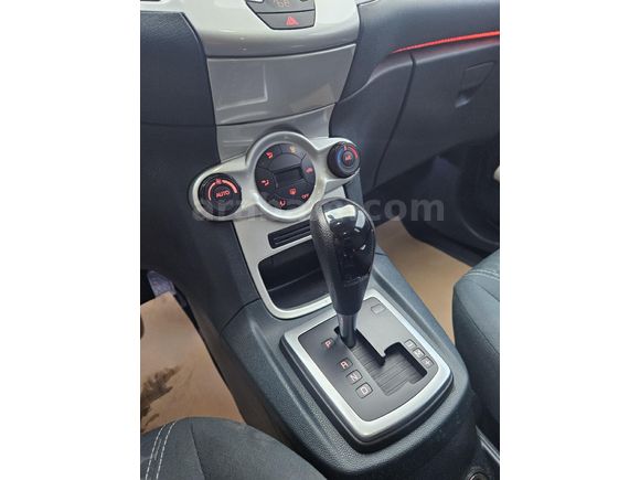 Sahibinden Ford Fiesta 1.4 Titanium 2012 Model