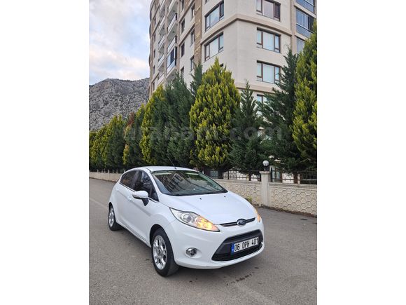 Sahibinden Ford Fiesta 1.4 Titanium 2012 Model