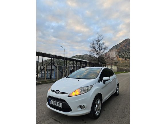 Sahibinden Ford Fiesta 1.4 Titanium 2012 Model