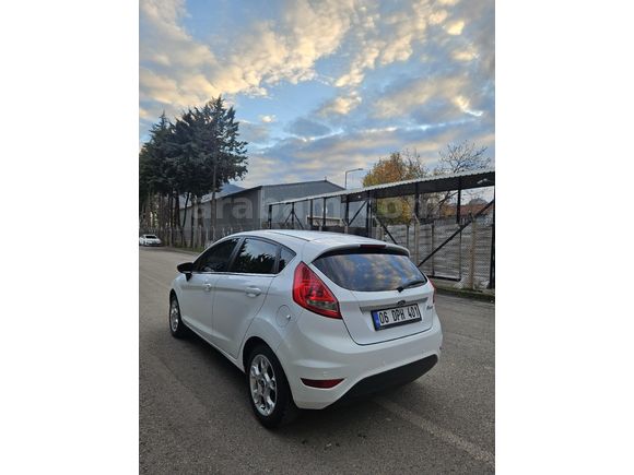 Sahibinden Ford Fiesta 1.4 Titanium 2012 Model