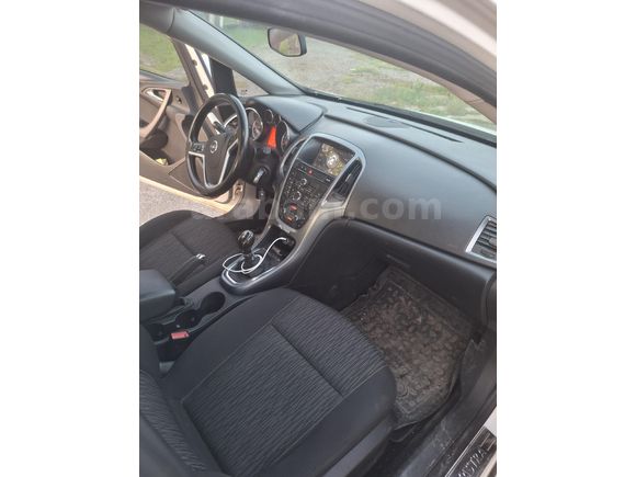 Sahibinden Opel Astra 1.6 Edition 2012 Model