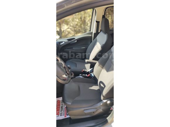Sahibinden Ford Tourneo Courier 1.5 TDCi Titanium Plus 2022 Model