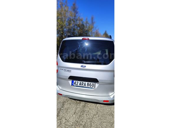 Sahibinden Ford Tourneo Courier 1.5 TDCi Titanium Plus 2022 Model
