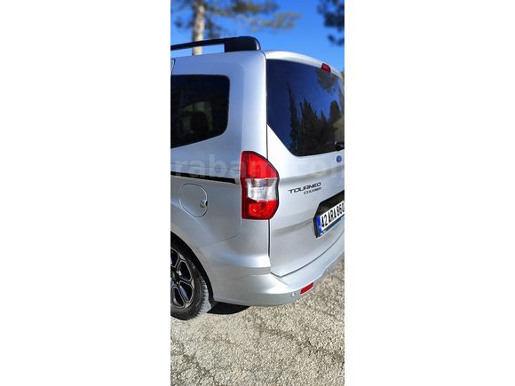 Sahibinden Ford Tourneo Courier 1.5 TDCi Titanium Plus 2022 Model