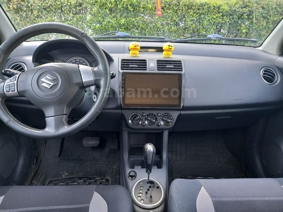 Sahibinden Suzuki Swift 1.5 AT 2010 Model İstanbul 156.000 km Gri