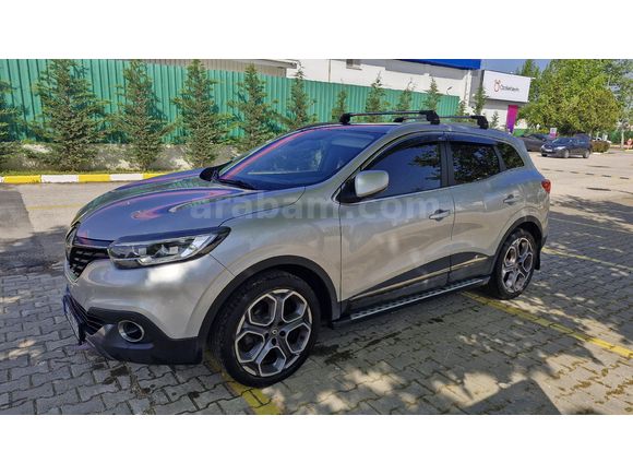 RENAULT KADJAR 1.5 dCi ICON - HATASIZ BOYASIZ DEĞİŞENSİZ - EXTRALI