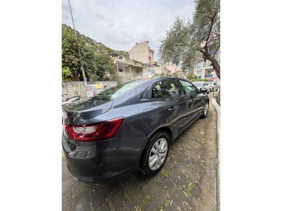 Sahibinden Renault Megane 1.3 TCe Touch 2024 Model