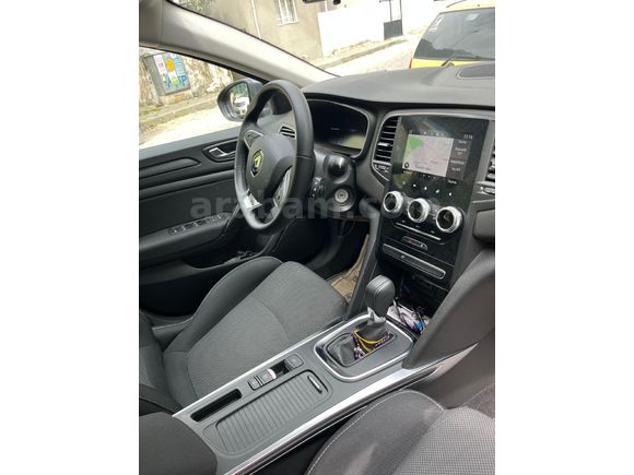 Sahibinden Renault Megane 1.3 TCe Touch 2024 Model