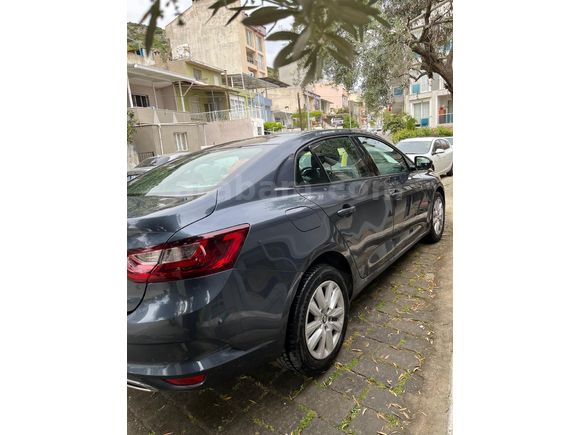 Sahibinden Renault Megane 1.3 TCe Touch 2024 Model