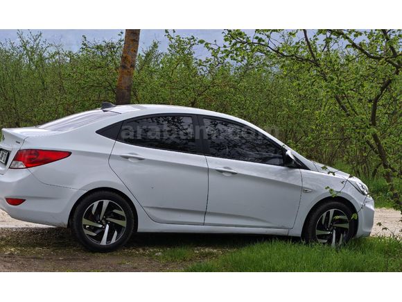 Sahibinden Hyundai Accent Blue 1.6 CRDI Mode Plus 2018 Model