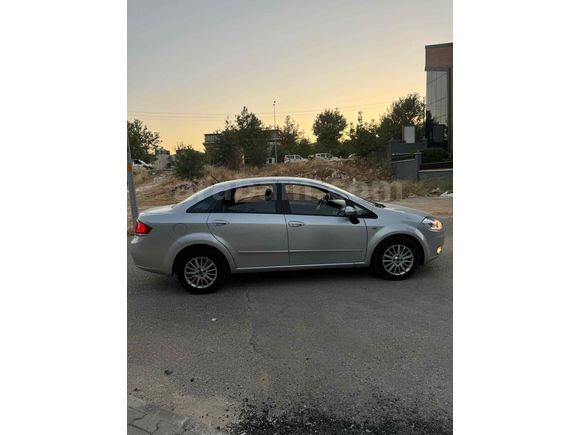 Sahibinden Fiat Linea 1.3 Multijet Dynamic Plus 2011 Model  276.000 km Gri (Gümüş)