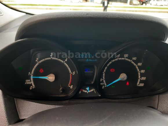 Galeriden Ford Transit Courier 1.5 TDCi Trend 2021 Model İzmir