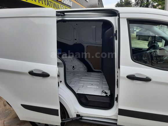 Galeriden Ford Transit Courier 1.5 TDCi Trend 2021 Model İzmir