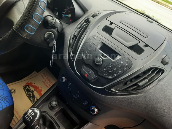 Galeriden Ford Transit Courier 1.5 TDCi Trend 2021 Model İzmir