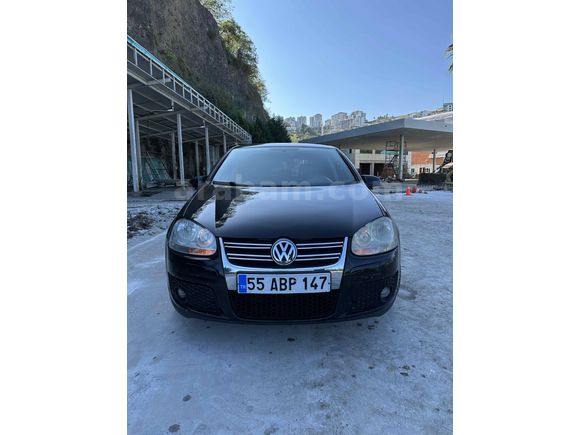 Sahibinden Volkswagen Golf 1.6 Midline 2006 Model   boya takıntısı olan aramasın 20 yaşında  motoru sorunsuz  
