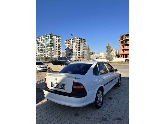 Sahibinden Opel Vectra 2.0 CD 1997 Model 