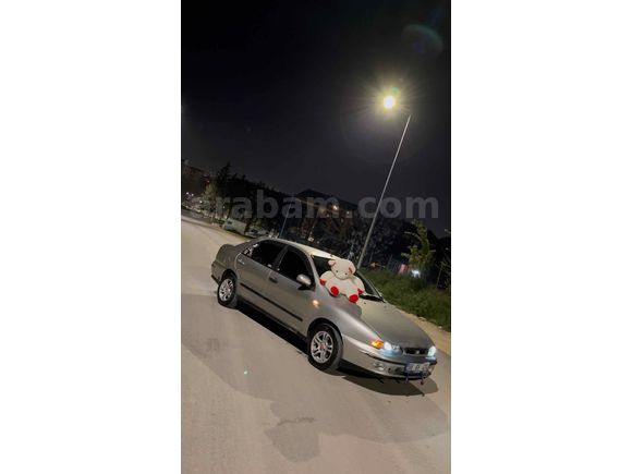 Sahibinden Fiat Marea 1.6 ELX 2000 
Model 15 yılık sahübinden 