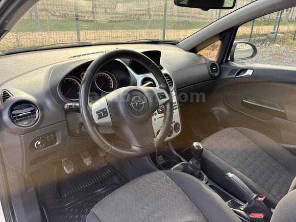 2013 MODEL CORSA 1.3 START&STOP 4 AİRBAG ABS HIZ SABİT KLİMA FUL