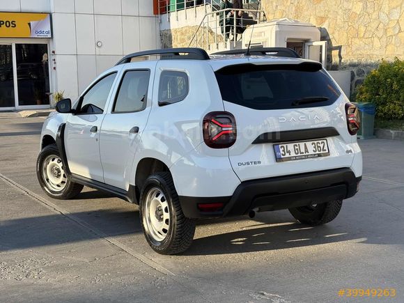 YENİ LOGO 2022 MODEL DUSTER 1.3 TCe ESSENTIAL 4X4 NAVI G.GÖRÜŞ