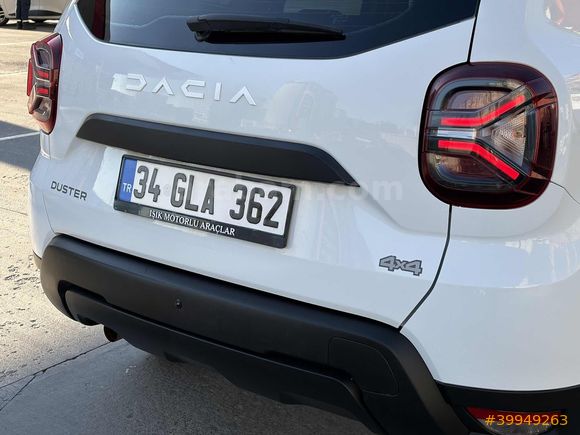 YENİ LOGO 2022 MODEL DUSTER 1.3 TCe ESSENTIAL 4X4 NAVI G.GÖRÜŞ