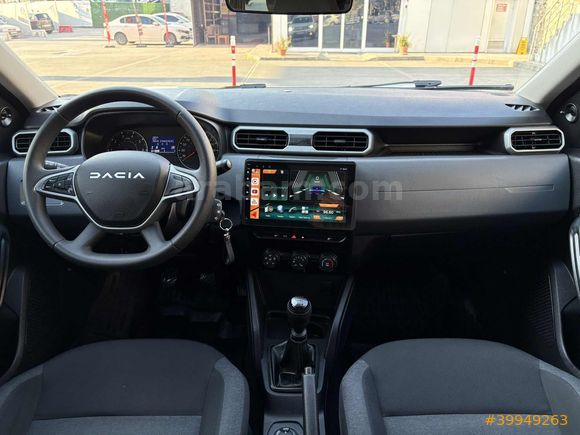YENİ LOGO 2022 MODEL DUSTER 1.3 TCe ESSENTIAL 4X4 NAVI G.GÖRÜŞ