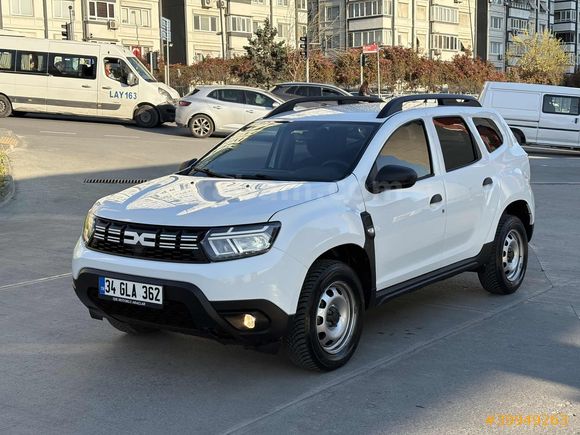 YENİ LOGO 2022 MODEL DUSTER 1.3 TCe ESSENTIAL 4X4 NAVI G.GÖRÜŞ