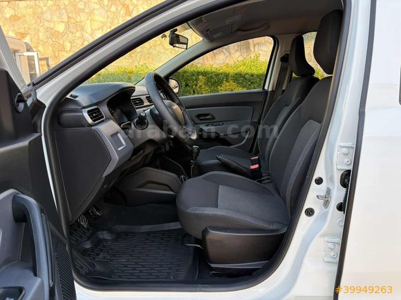 YENİ LOGO 2022 MODEL DUSTER 1.3 TCe ESSENTIAL 4X4 NAVI G.GÖRÜŞ