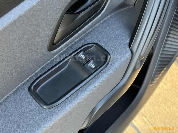 YENİ LOGO 2022 MODEL DUSTER 1.3 TCe ESSENTIAL 4X4 NAVI G.GÖRÜŞ