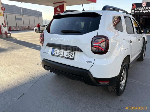 YENİ LOGO 2022 MODEL DUSTER 1.3 TCe ESSENTIAL 4X4 NAVI G.GÖRÜŞ