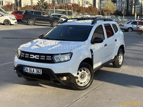YENİ LOGO 2022 MODEL DUSTER 1.3 TCe ESSENTIAL 4X4 NAVI G.GÖRÜŞ