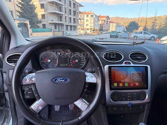 Sahibinden Ford Focus 1.6 Ghia 2006 Model 