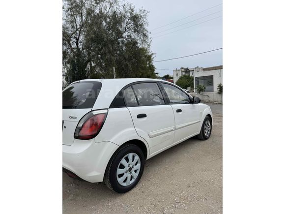 Sahibinden Kia Rio 1.5 CRDi Trend 2010 Model 