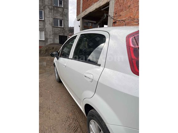 Sahibinden Fiat Punto Grande 1.3 Multijet 2011 Model 