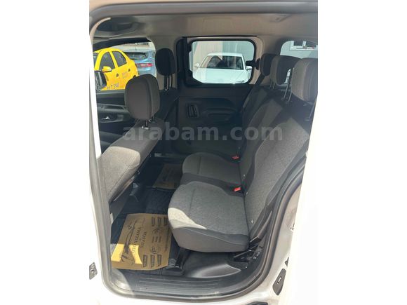 Sahibinden Opel Combo 1.5 CDTI Essential 2025 Model 