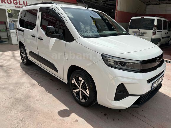 Sahibinden Opel Combo 1.5 CDTI Essential 2025 Model 